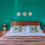 Domus Ester Borgo Apartment *